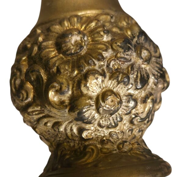 Vintage Ornate Floral Salt Pepper Shakers Gold Tone WB Mfg 108 - Picture 6 of 16